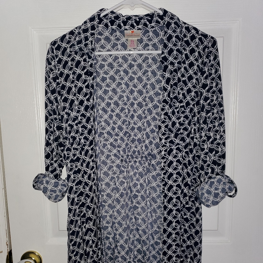 Dressy maternity top